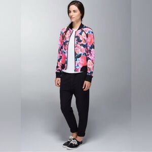 Lululemon Om Me Home Jacket-Secret Garden / Black Womens size 6 Limited edition